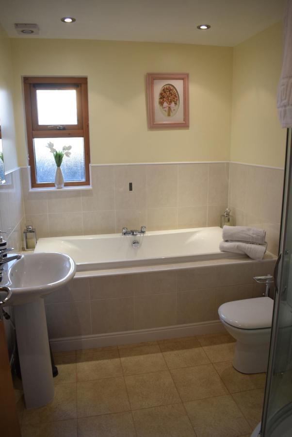 Kelpies Serviced Apartments Kavanagh- 5 Bedrooms Bathgate Buitenkant foto