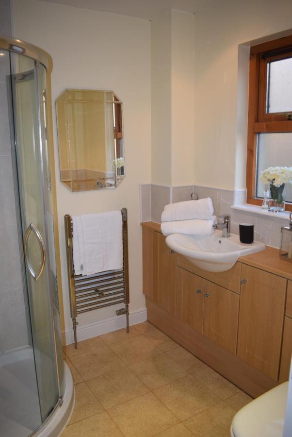 Kelpies Serviced Apartments Kavanagh- 5 Bedrooms Bathgate Buitenkant foto