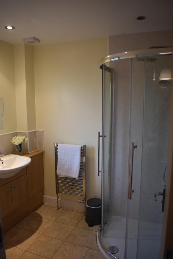 Kelpies Serviced Apartments Kavanagh- 5 Bedrooms Bathgate Buitenkant foto