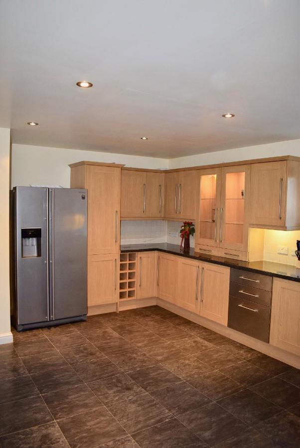 Kelpies Serviced Apartments Kavanagh- 5 Bedrooms Bathgate Buitenkant foto